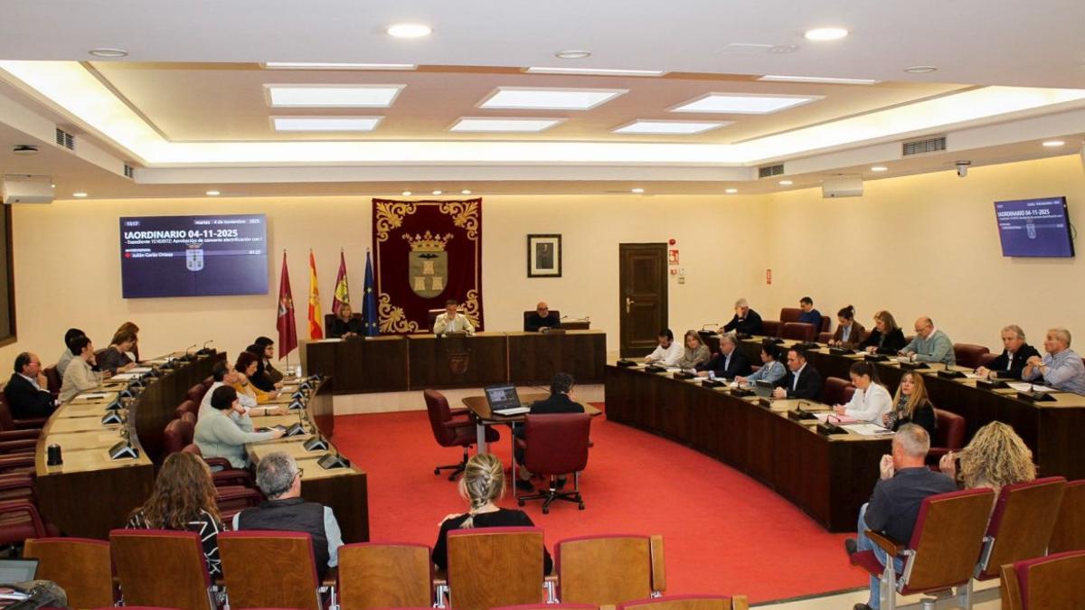 Imagen de archivo del pleno del Ayuntamiento de Albacete