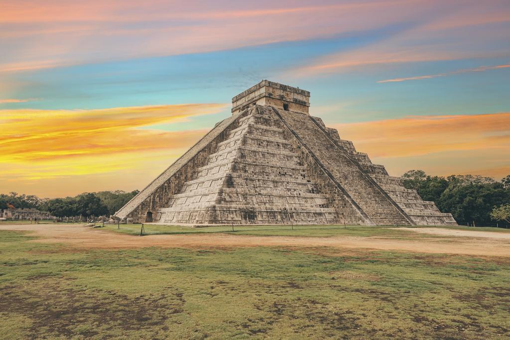 La Ciudad prehispánica de Chichén-Itzá ocupa el puesto 483 de la lista de Patrimonio Mundial de la UNESCO. Eso sí, están ordenador de forma alfabética por países. De ahí, esa posición.