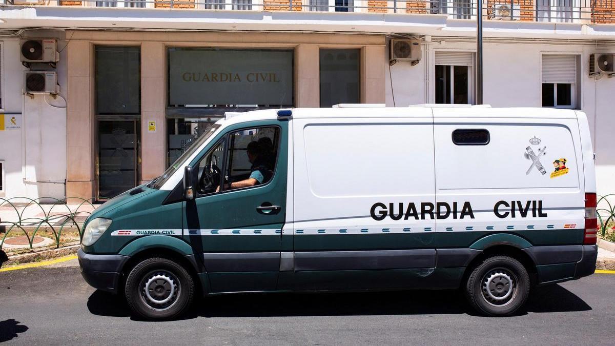 La Guardia Civil ha si do la encargada de esclarecer una estafa de unos 60.000 euros.