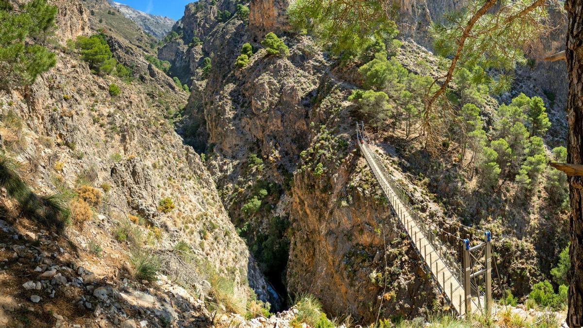 Es una de las rutas naturales más espectaculares de España.