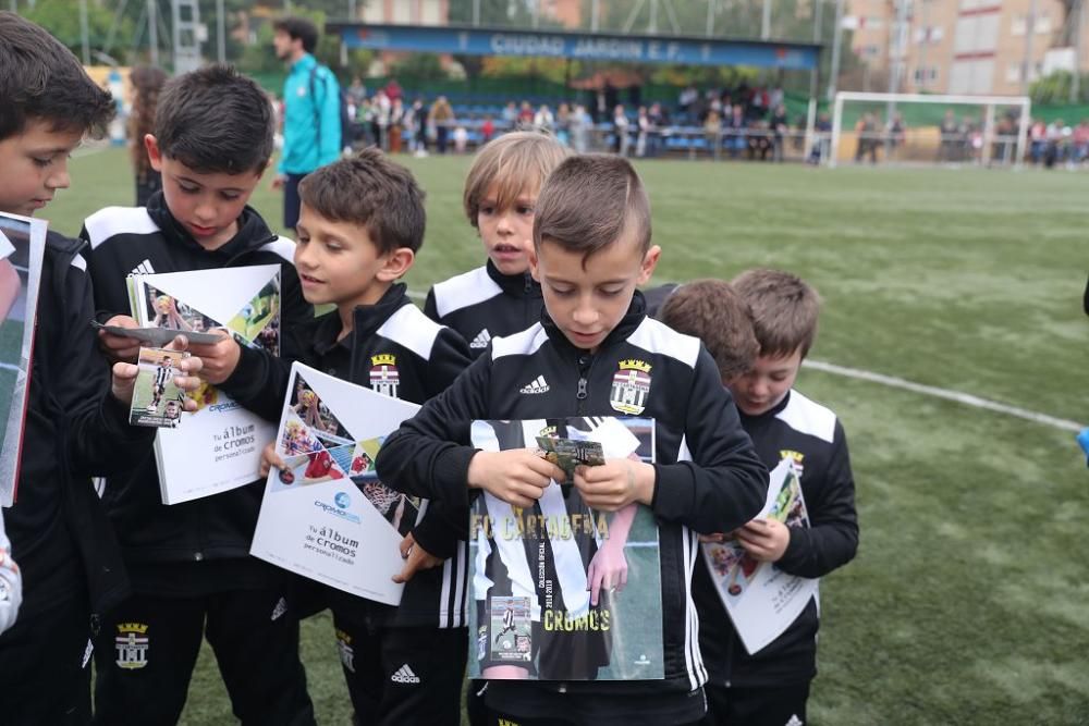 Presentación del álbum de cromos del FC Cartagena