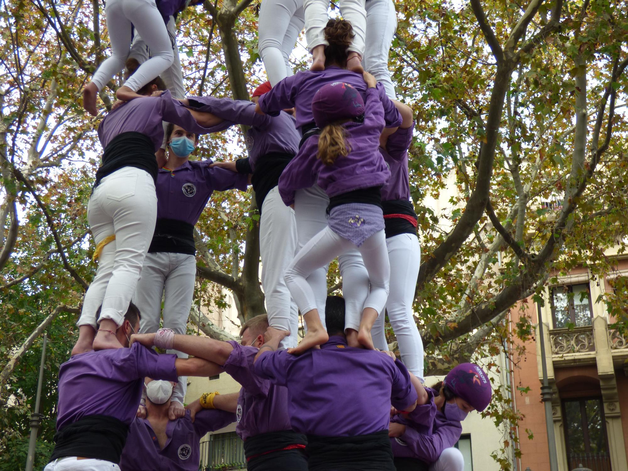 Onze colles castelleres es reuneixen a Figueres en la trobada de tardor de Colles del Nord