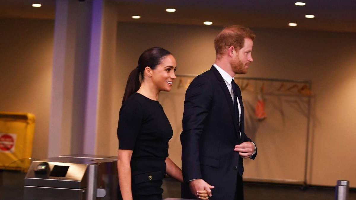 El falso vestido de Meghan Markle para conseguir el perfecto look de negro