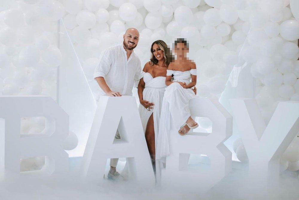 Noemí Salazar y su marido Antón celebran el 'gender reveal'