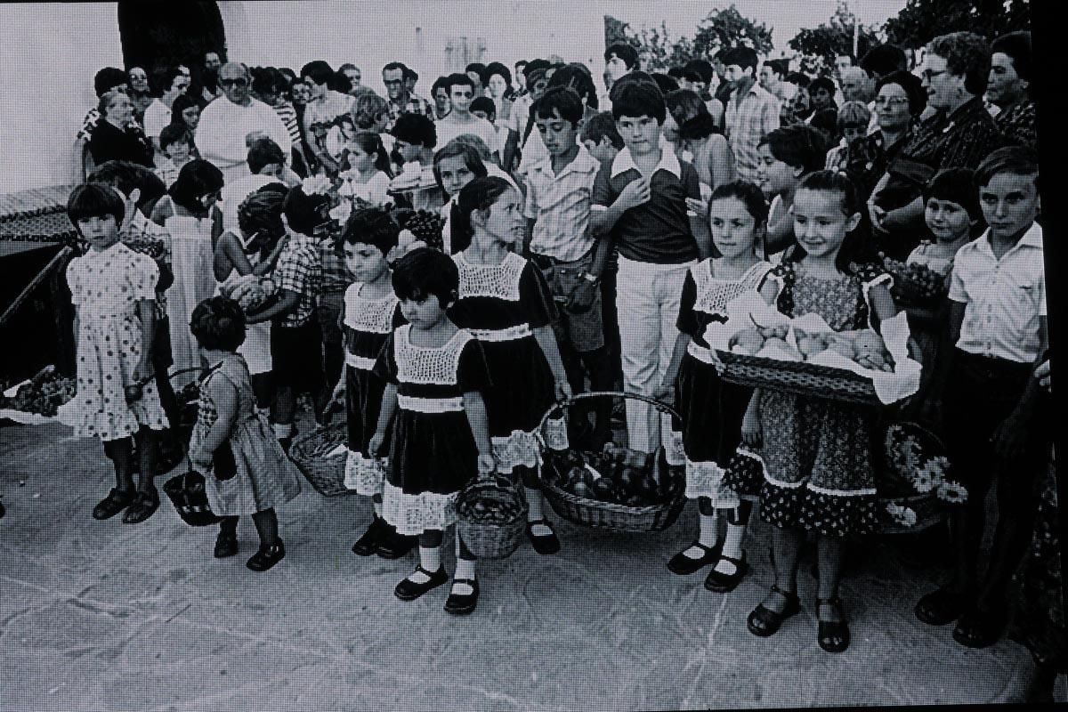 La ofrenda de frutos a Nuestra Señora de Jesús, una tradición con cerca de 70 años de historia