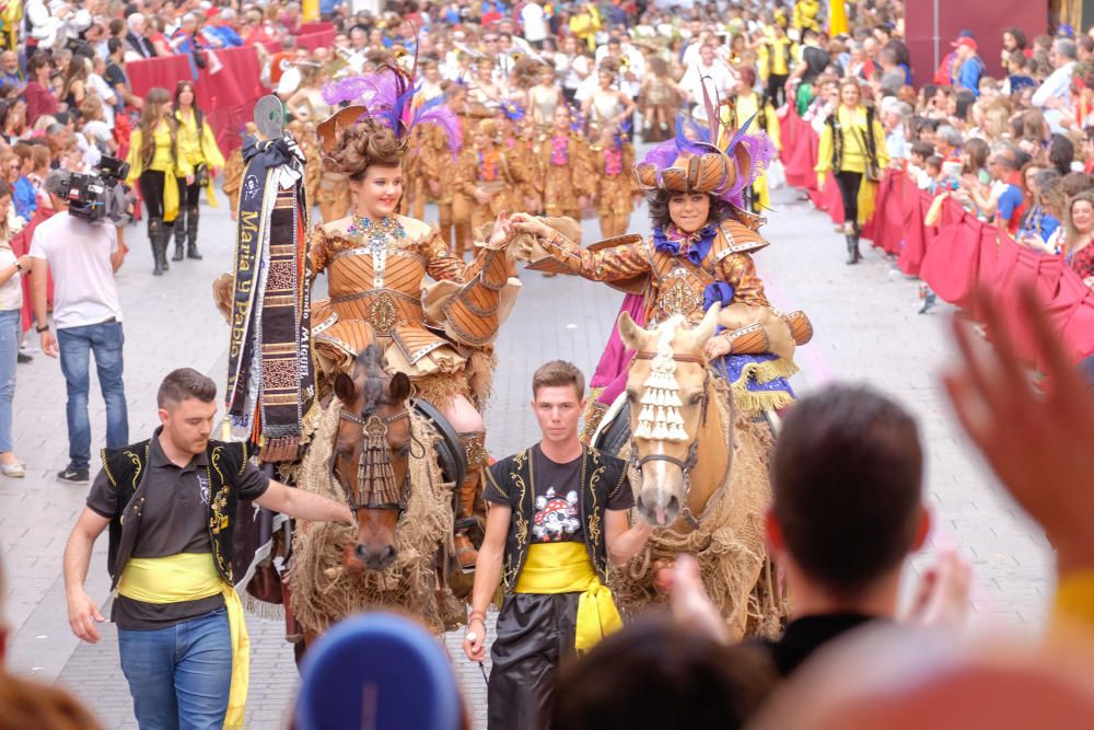 El boato de los Moros Marroquíes se cerró con los guardianes de la maga encerrados y el ejército de camellos.