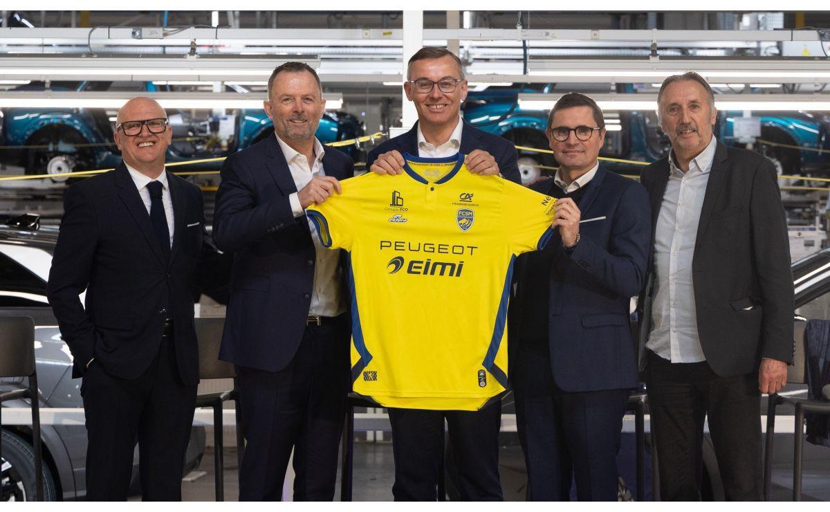 Presentación del patrocinio de Peugeot con el AJEl FC Sochaux-Montbéliard francés en febrero de 2026.