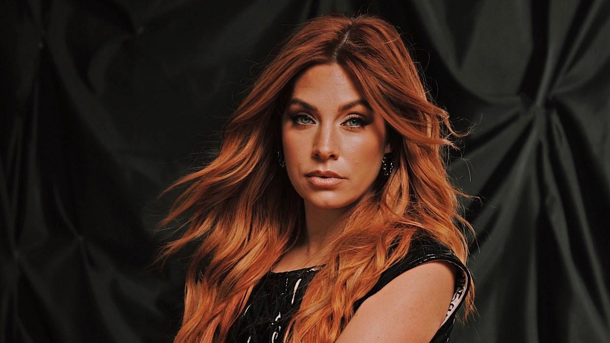 Leire Martínez, cantante y compositora de pop.