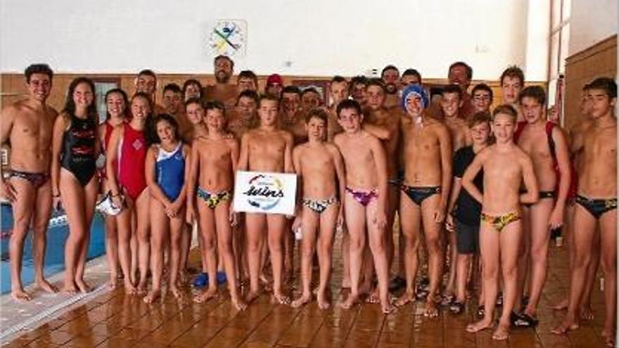 Blai Mallarach visita el campus de waterpolo d&#039;Anglès