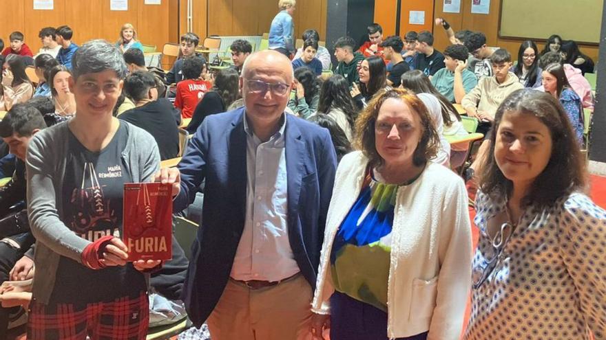Abel Losada y María Reimóndez celebran el Día del Libro en Porriño