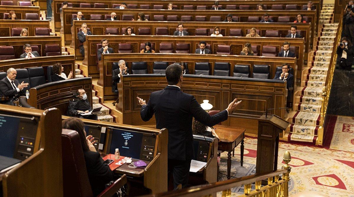 El presidente del Gobierno, Pedro Sánchez, durante la sesión de control al Gobierno, en el Congreso, el 3 de junio.