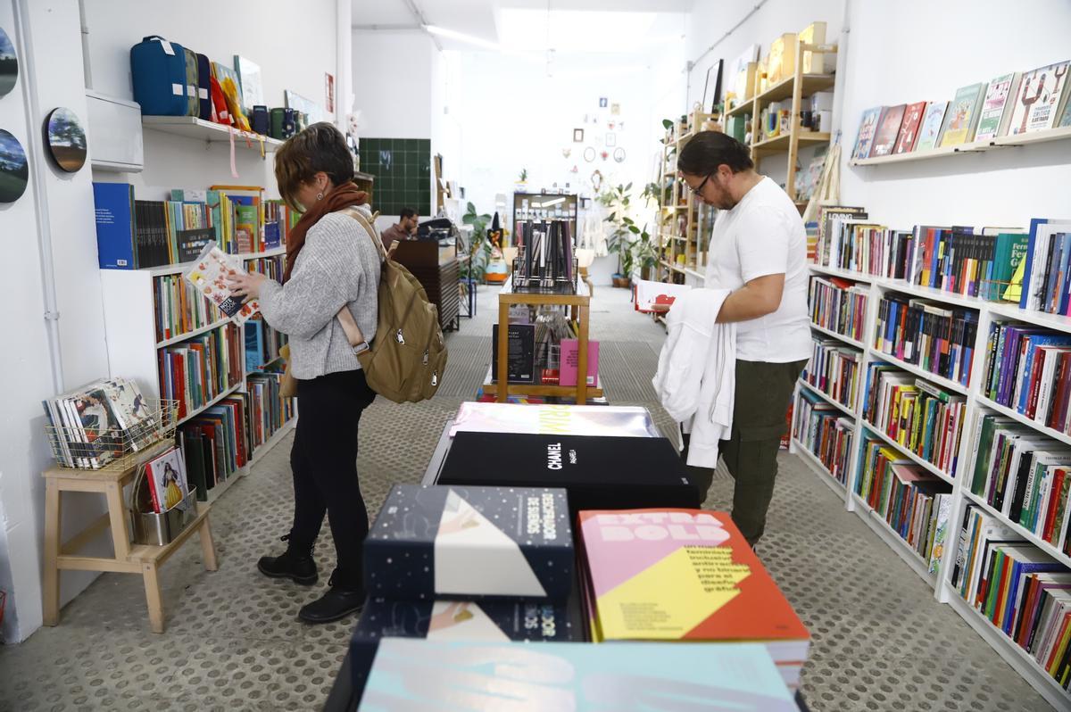 Librería Ostin Macho.