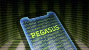 Una jutge de Barcelona imputa ex alts càrrecs del CNI i la Guàrdia Civil per l’espionatge amb Pegasus i Candiru