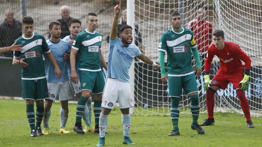 Gus Ledes, durante un partido en Barreiro.