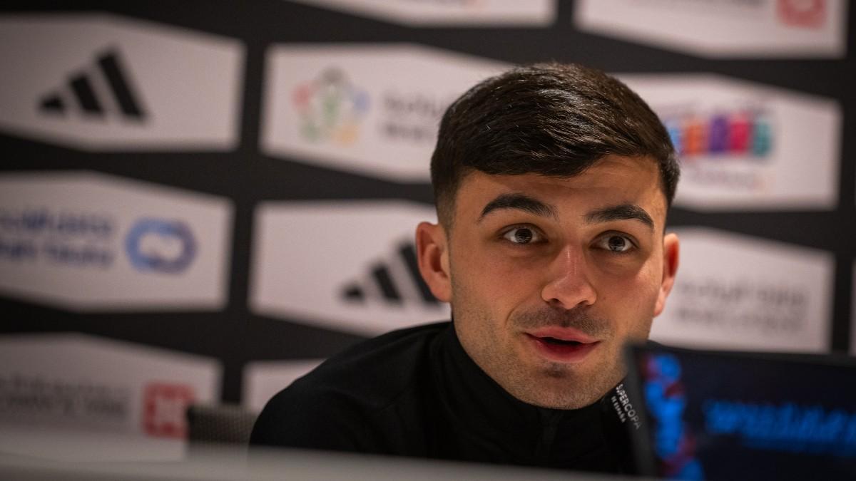 Flick reconoce que habrá cambios en la alineación frente al Valencia