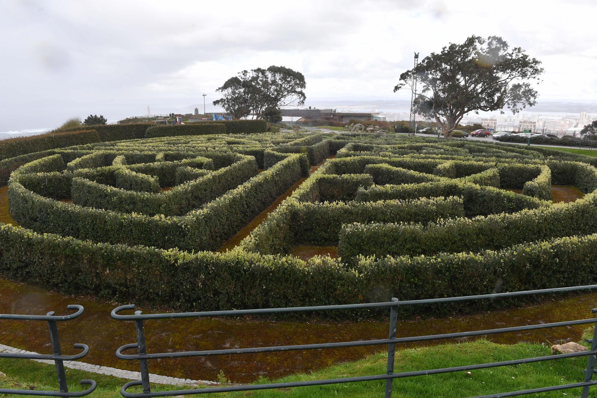 Así luce el renovado laberinto del monte de San Pedro en A Coruña