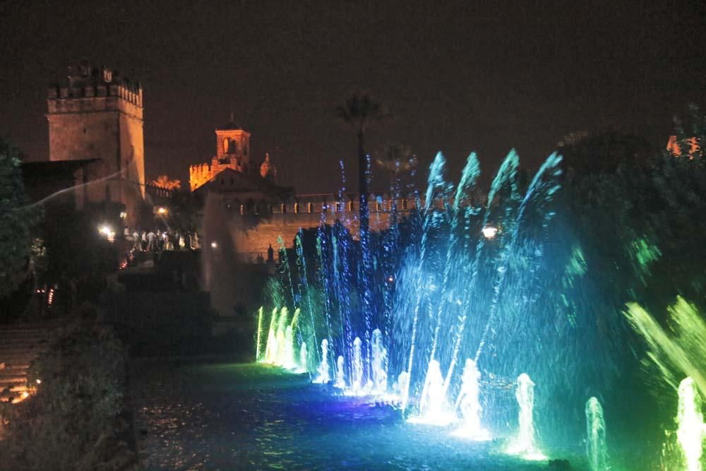 Galería gráfica: Reinauguración del espectáculo nocturno del Alcázar.