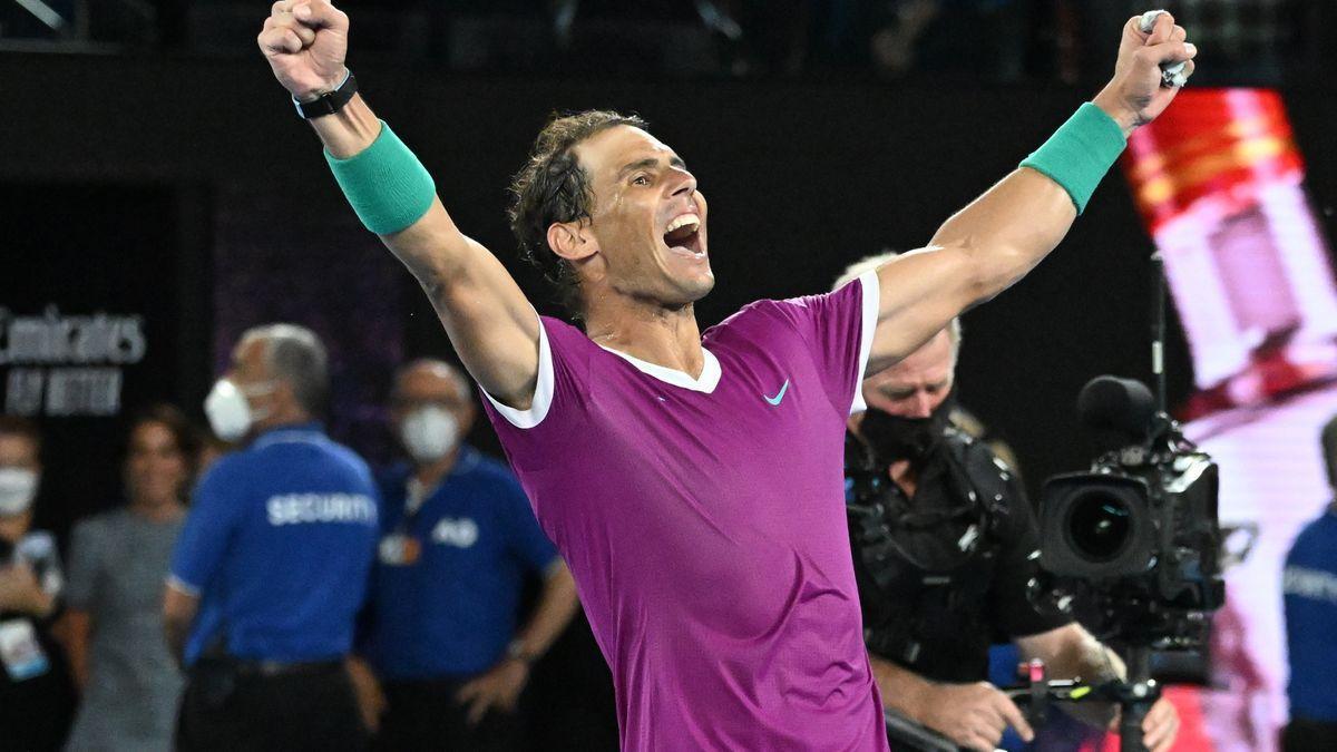 Rafa Nadal celebra su triunfo en el Abierto de Australia.