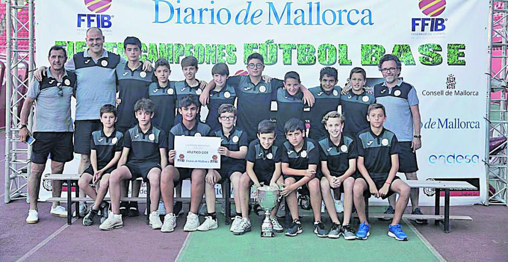 CAMPEÓN. Atlético Cide. Infantil Segunda Liga E