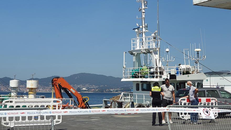 El arrastrero “Nuevo Confurco” confinado en el Puerto de Vigo