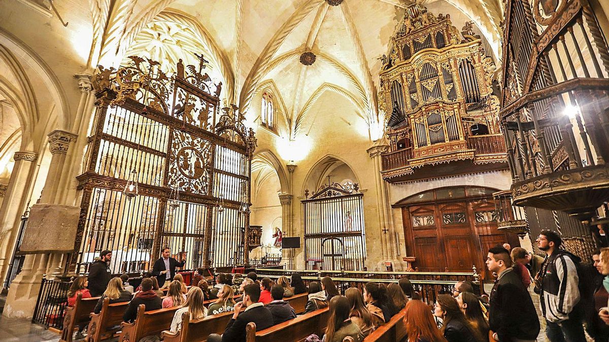 The cathedral of El Salvador de Orihuela appears in the list of unregistered properties prepared by the Government. | TONY SEVILLA The cathedral of El Salvador de Orihuela appears in the list of unregistered properties prepared by the Government. | TONY SEVILLA