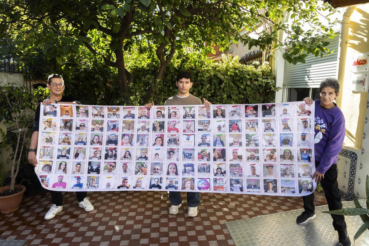 Carlos, Felipe y Teres muestran una campaña de apoyo a la visibilidad del VIH.