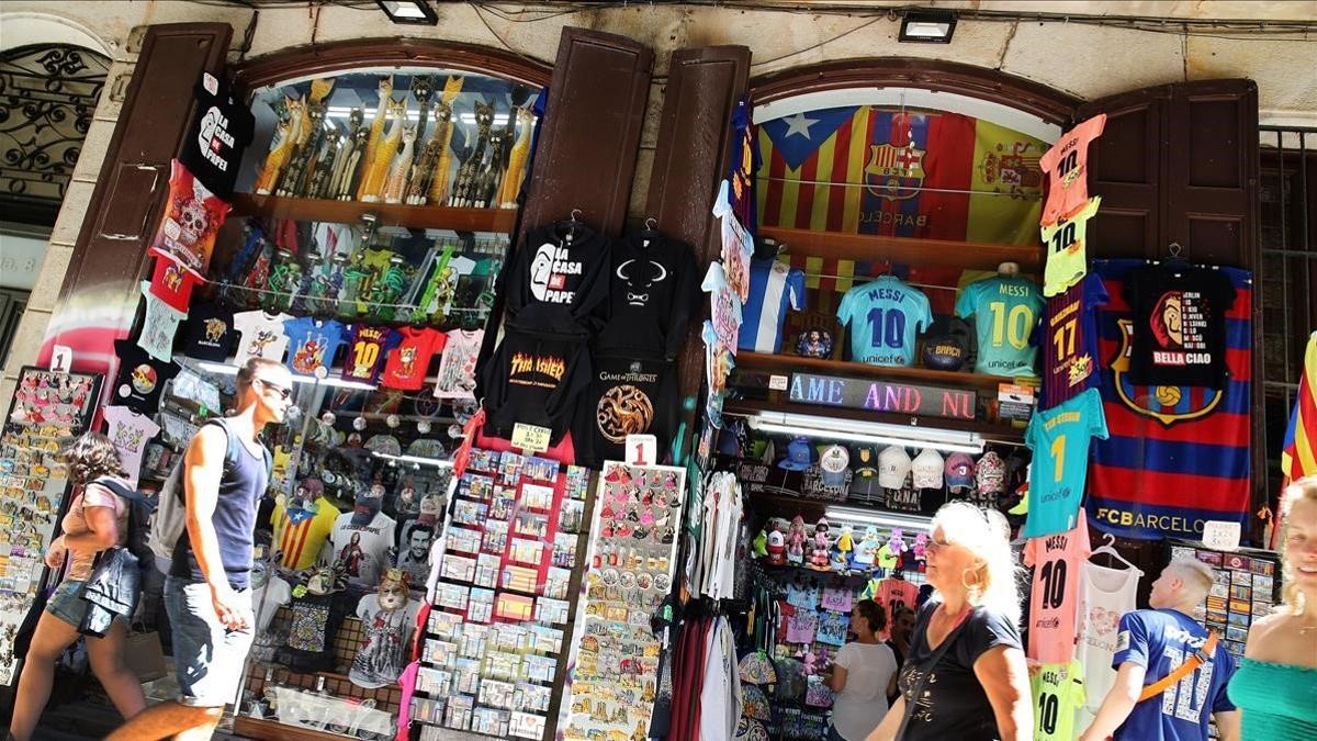 Una tienda de souvenirs en Barcelona
