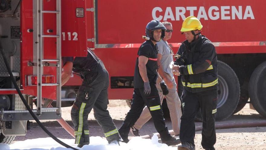 Bomberos intervienen en un incendio de vivienda en Cartagena