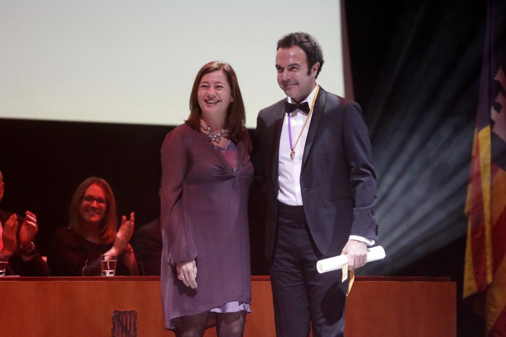 Entrega de los premios Medallas de Oro y Ramon Llull