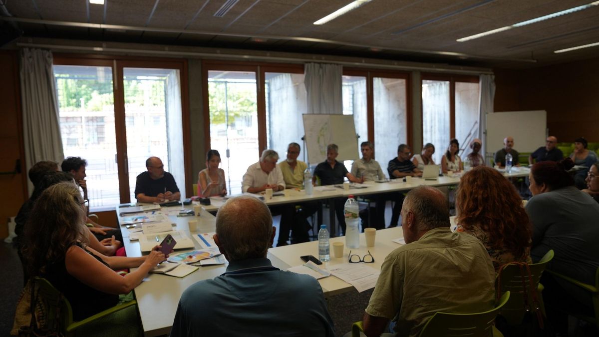 La reunió entre diferents agents d'¡aquest dimecres al Centre Cívic Pont Major.