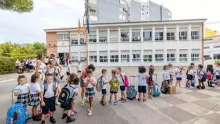 Nuevo curso escolar sin mascarillas, falta de profesores y libros, y sin becas de comedor