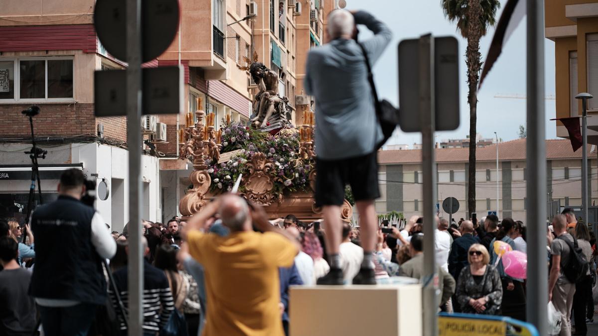 La Guardia Civil avisa del delito que aumenta en Semana Santa y del que los ciudadanos deben estar atentos para no ser víctimas.