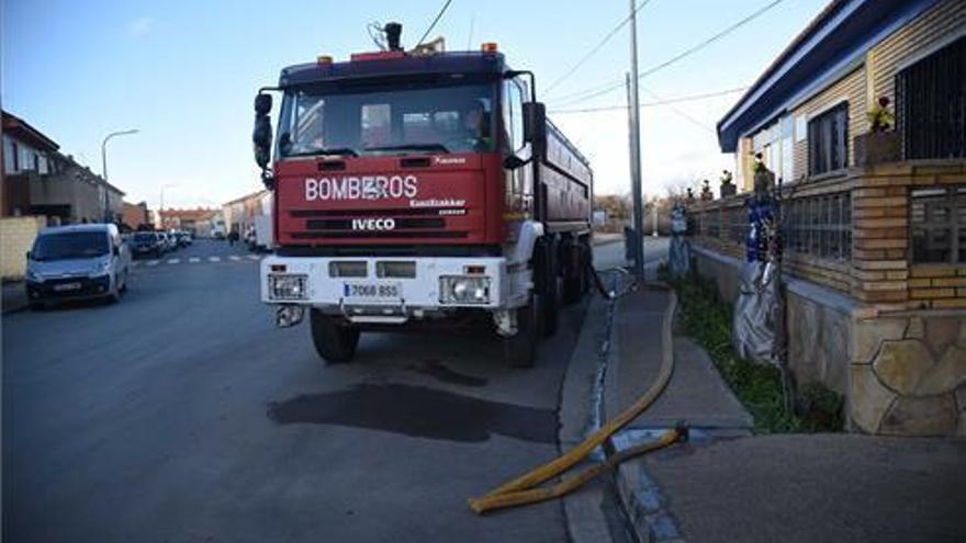 Dos heridos en el incendio de una vivienda en Jarandilla de la Vera