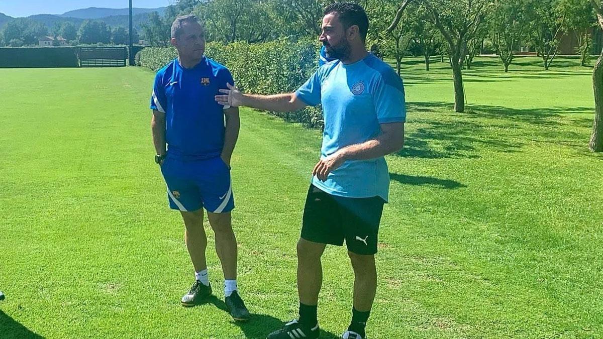 La temporada pasada, Xavi coincidió con Sergi Barjuan en la Vall d'en Bas cuando jugaba con el Al-Sadd