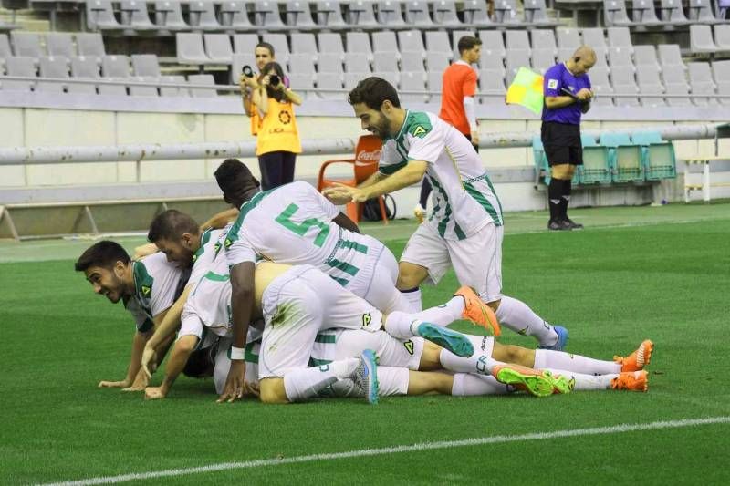 Victoria del Córdoba B ante el Sevilla en imágenes