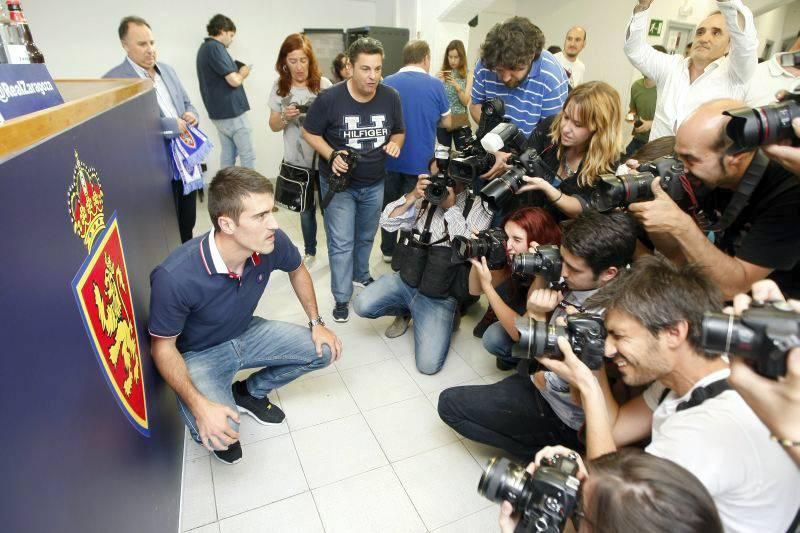 Presentación de Zapater en la Romareda