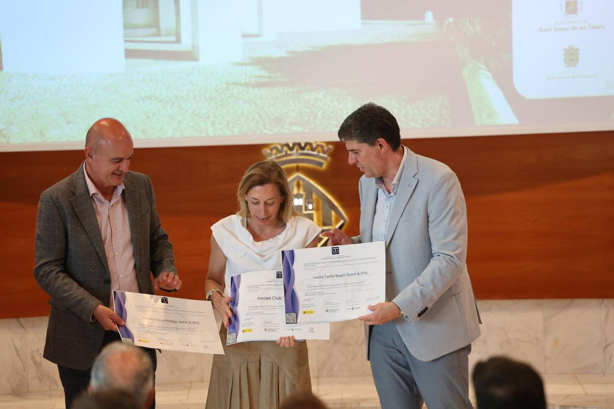 Entrega de diplomas con distinciones Sicted en el Consell de Ibiza.