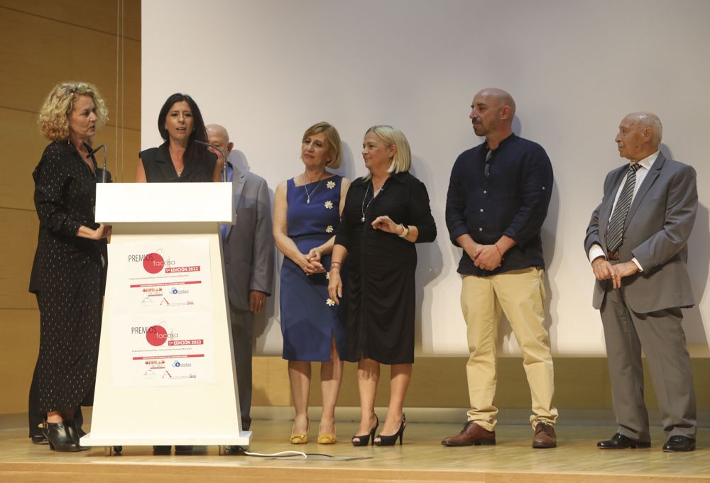 Facosa premia al comercio local en Sagunt.