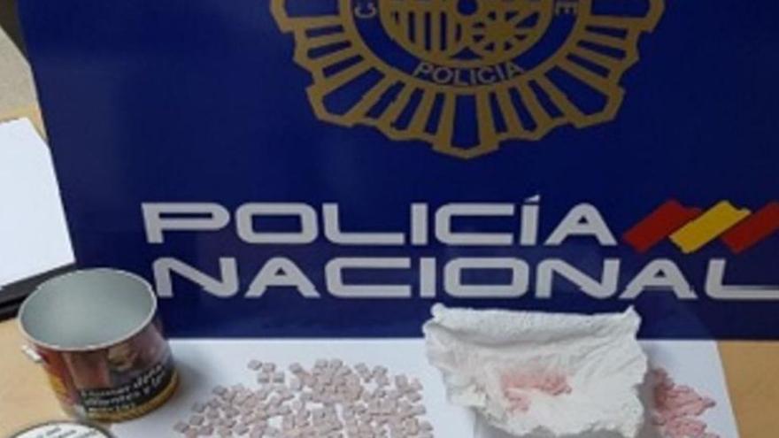 Las pastillas de éxtasis incuatadas al principal acusado por la Policía Nacional en el barrio de San Lázaro de Zamora.