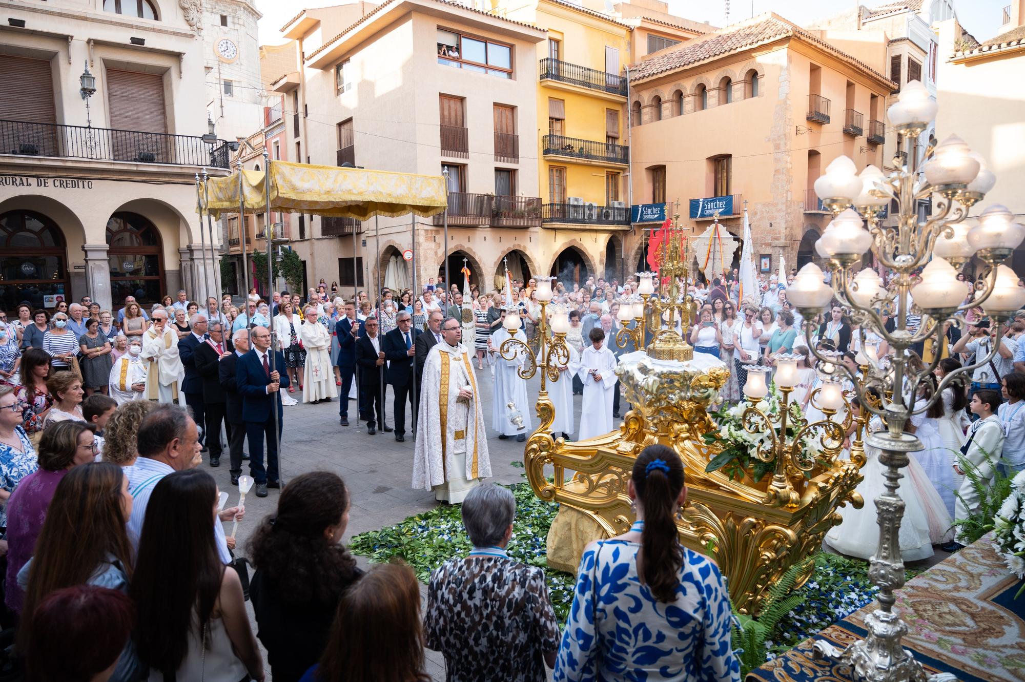 Todas las fotos de la misa y la procesión del Corpus en Vila-real