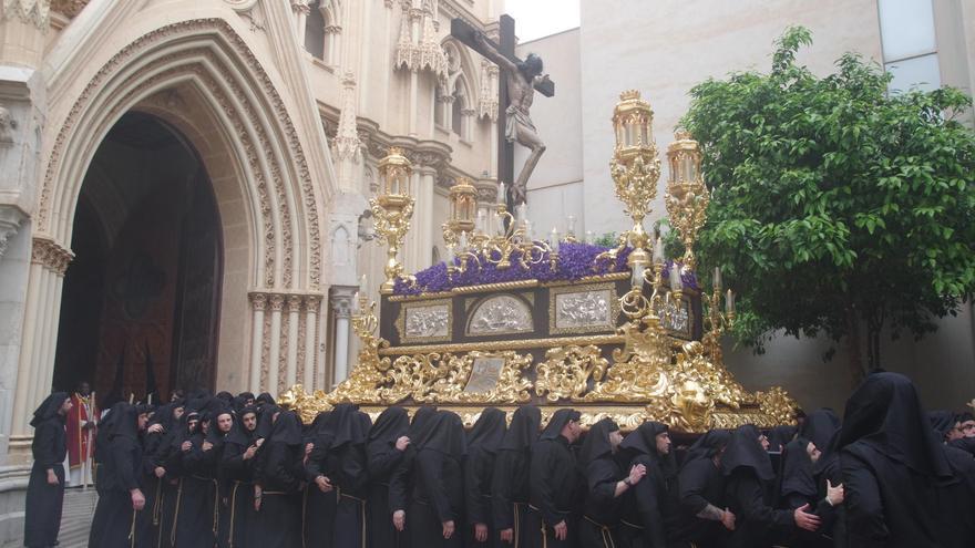 Enredo mayúsculo en el Pleno de Málaga, que rehúsa prohibir símbolos franquistas en Semana Santa