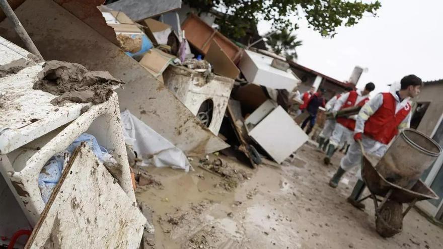 Cruz Roja Córdoba reparte electrodomésticos y material sociosanitario a familias afectadas por las inundaciones