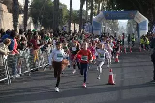 Más de 3.000 corredores despiden el año en la San Silvestre más numerosa de Cartagena