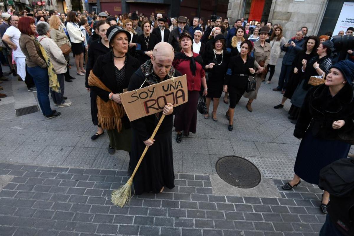 Memoria histórica | Las calles de Pontevedra revivieron ayer la represión del 36 contra las mujeres