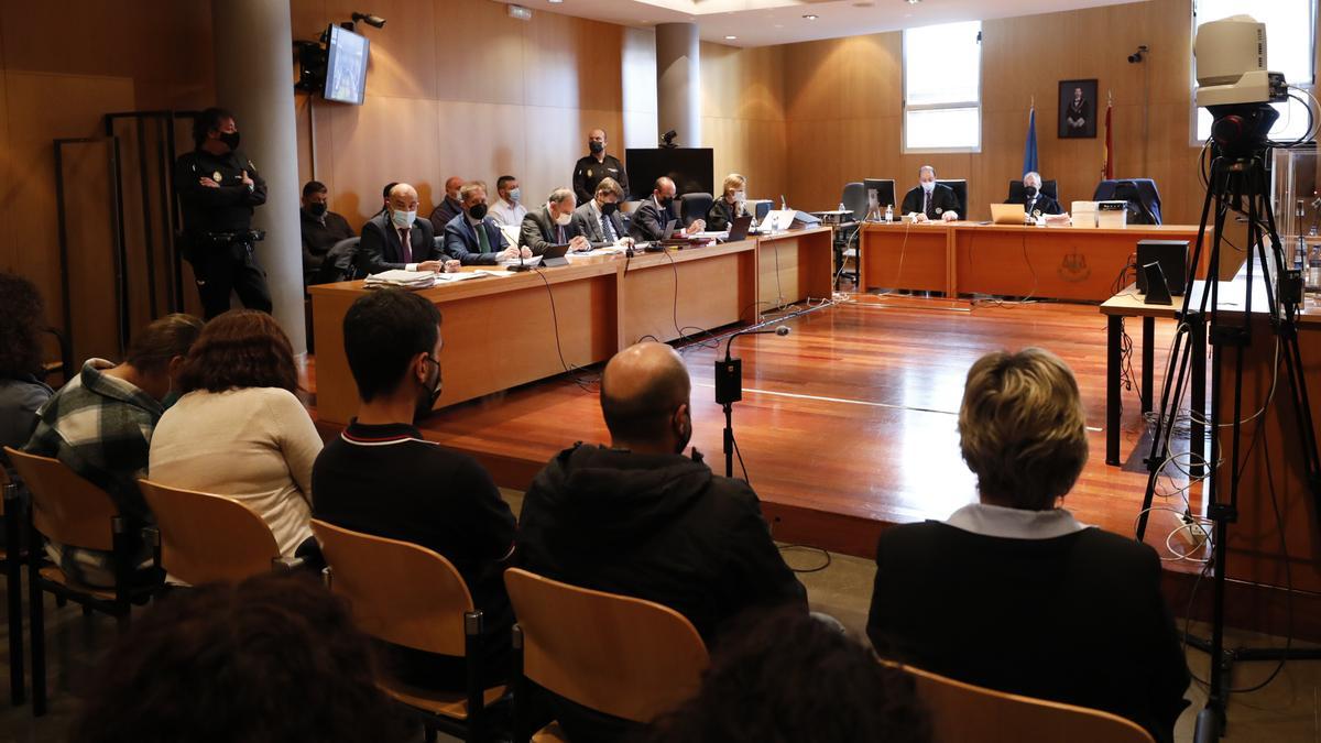 Primera sesión del juicio por el asesinato de Javier Ardines, el concejal de Llanes