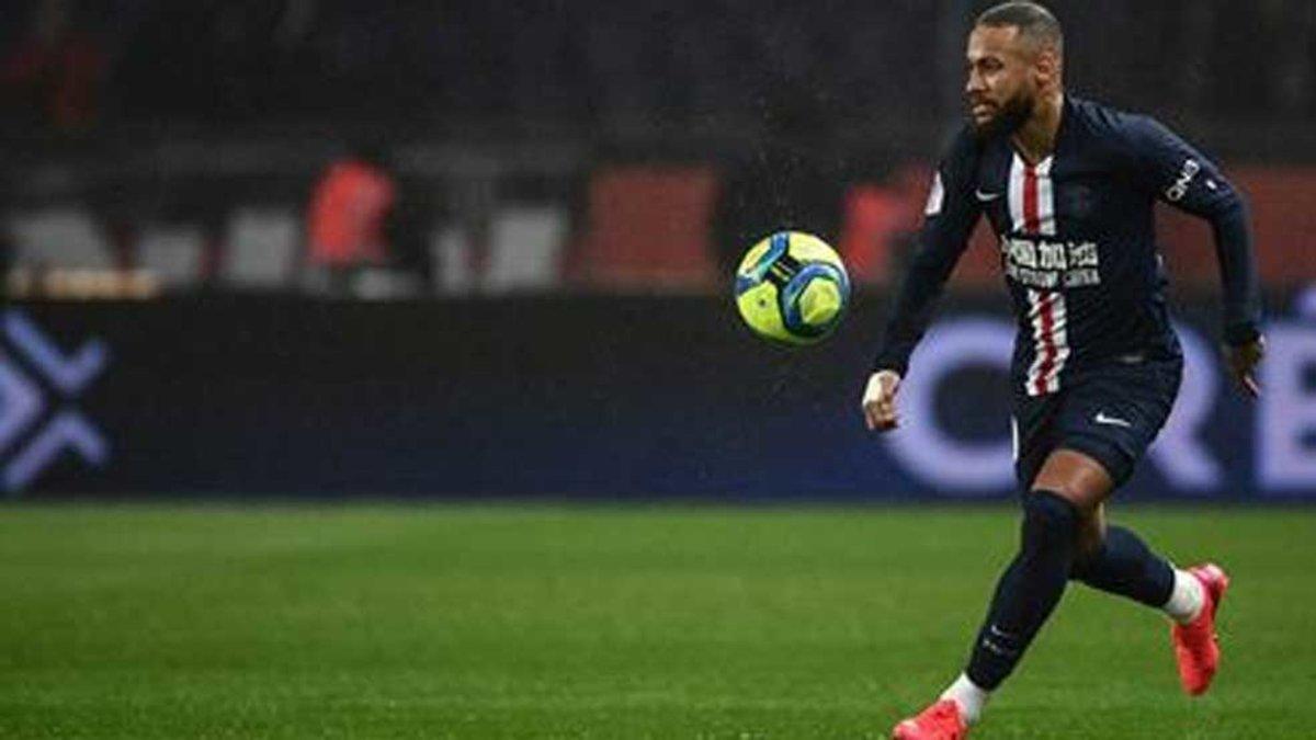 Neymar, delantero del PSG. El brasileño cumple su tercera temporada en París