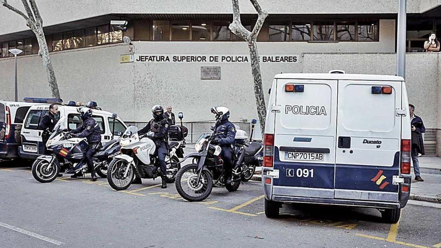 Jefatura Superior de Policía de Balears, en la calle Simó Ballester.