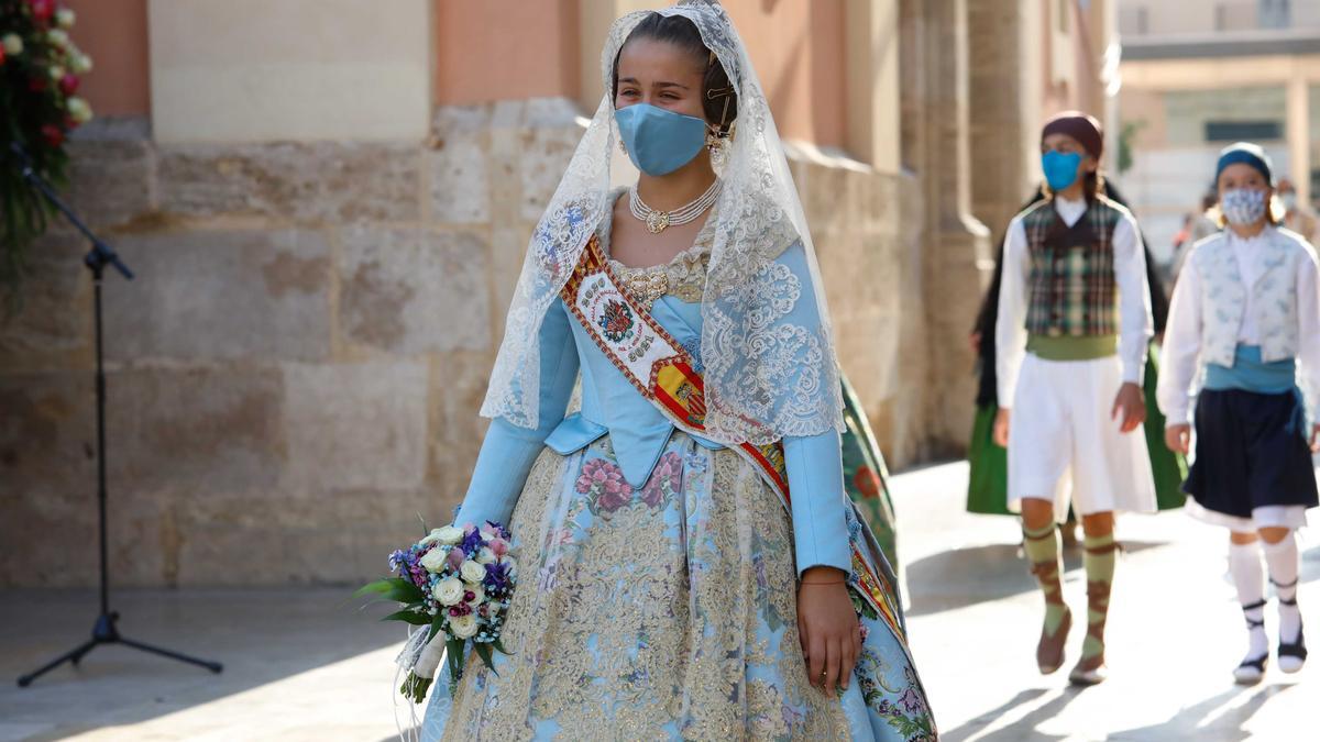 Búscate en el segundo día de Ofrenda por las calles del Mar y Avellanas entre las 9:00 y 10:00 horas