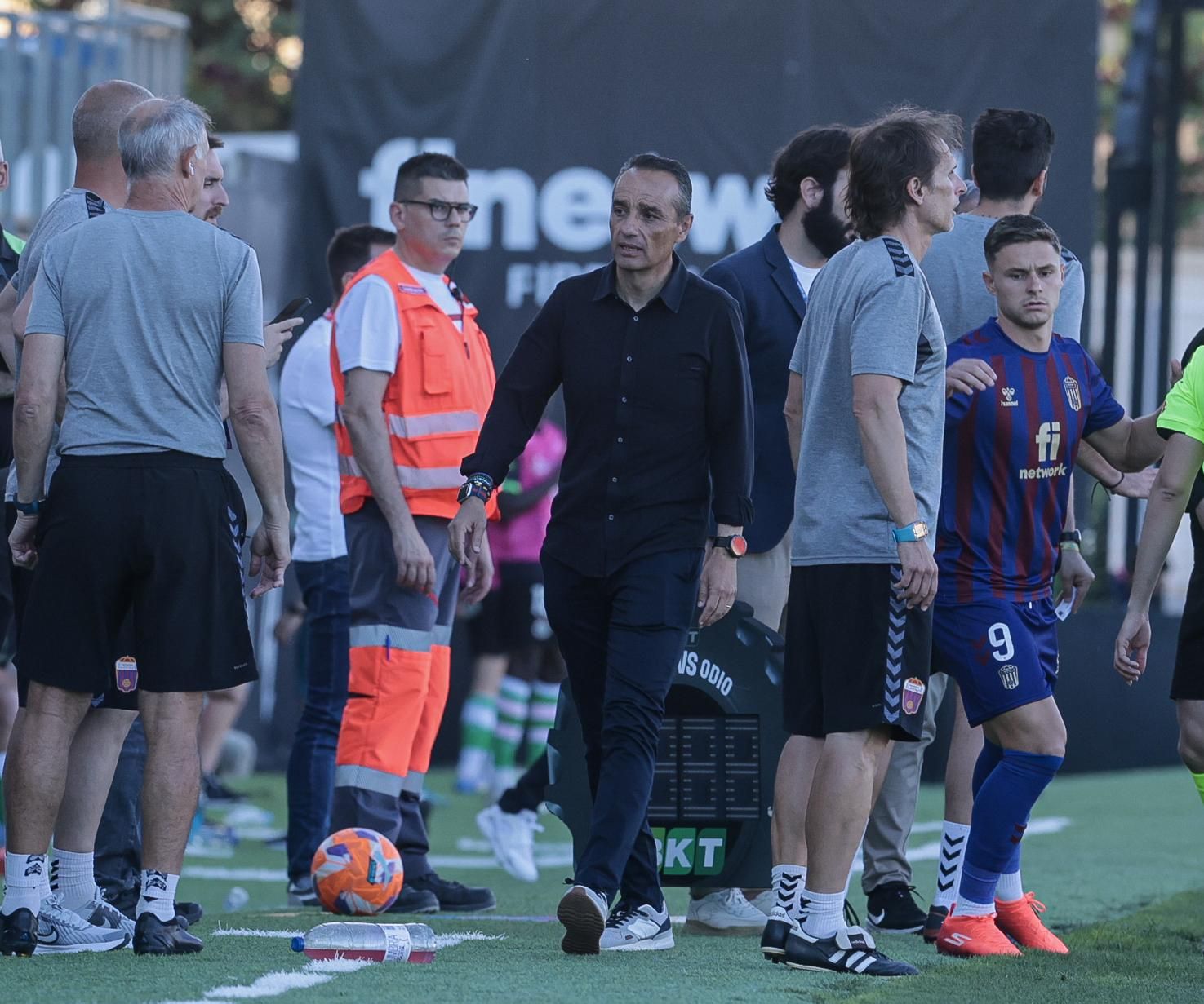 El Eldense desciende a Primera Federación tras el empate contra el Racing