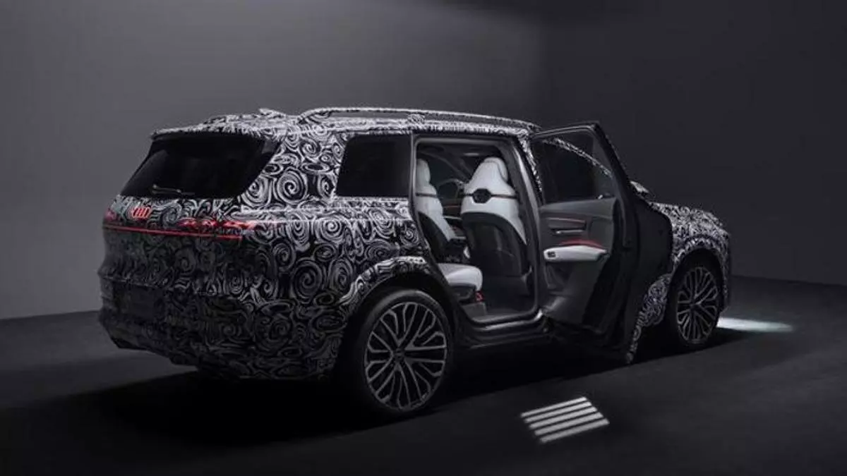 Audi desvela el interior del futuro Q9